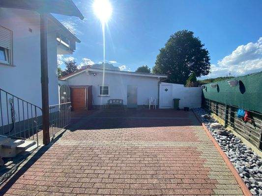 Innenhof Blick auf die Garage