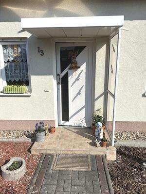 Hauseingang überdacht