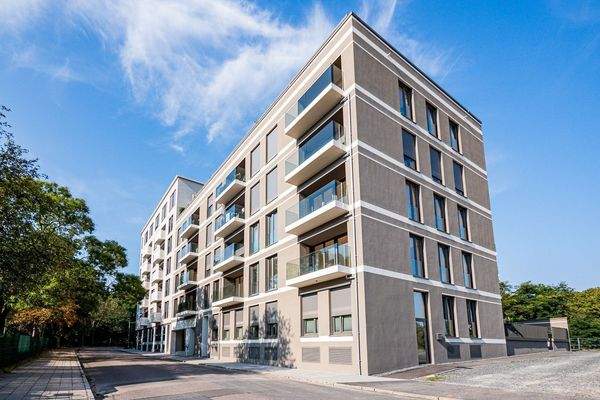 Vorderansicht Gebäude