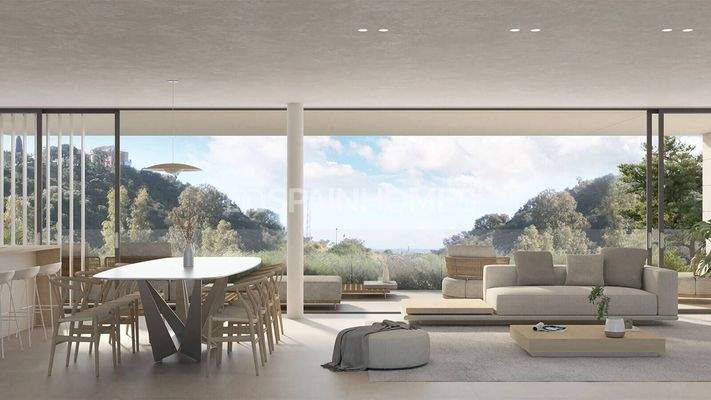 Flats in Elviria, Marbella with Rooftop Pools and Solariums