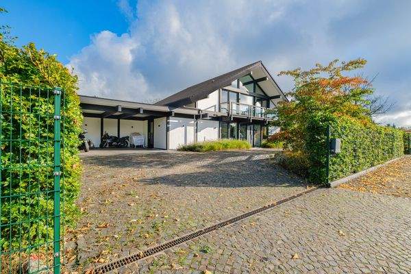 Süd-West-Ansicht des Hauses