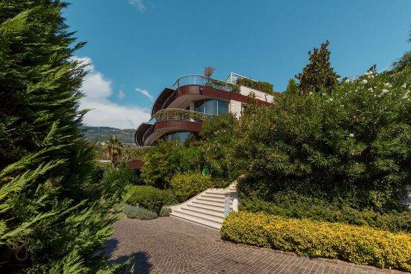 Dukley Exterior (39)