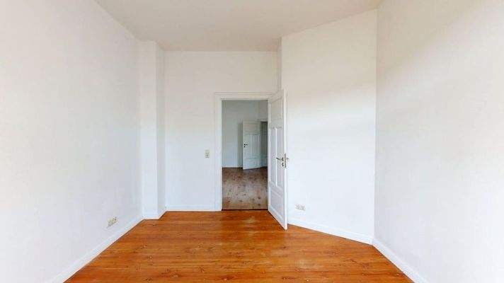 Schlafzimmer mit Balkonzugang