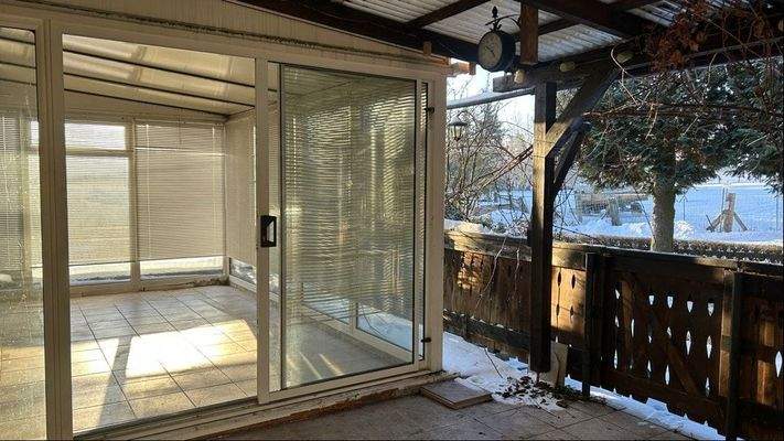 Terrasse mit Wintergarten