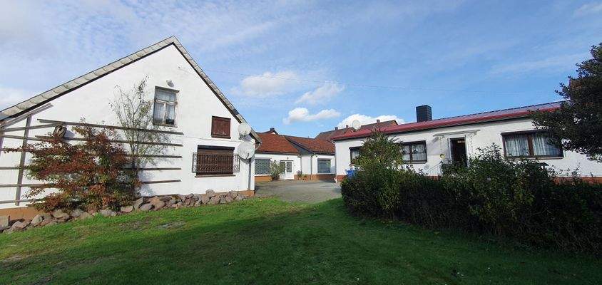 Außenansichten - Gewerbe und Wohnen 