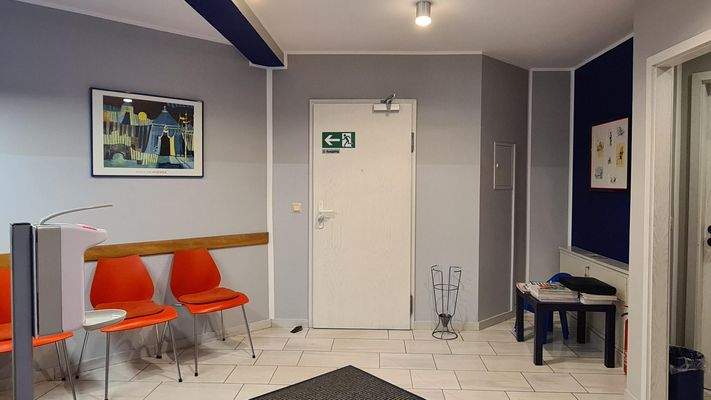 Foto 4_Wartezimmer - Entrée.jpg