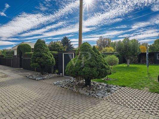 Ansicht nach Süden mit Gartenbereich