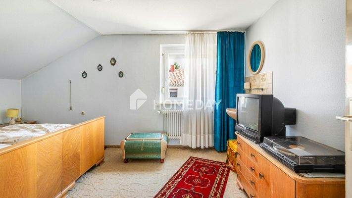 1. OG Schlafzimmer 1