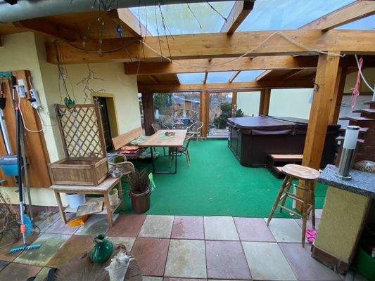 überdachter Freisitz.jpeg