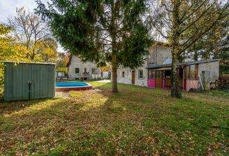 Pool & Freizeithaus am Waldrand