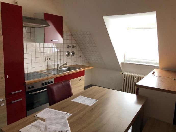 Maisonette-Wohnung! XL-Wohnung in GE-Horst im DG mit Einbauküche sucht Mieter  - 4,5 Zi. 85m² im 3.OG