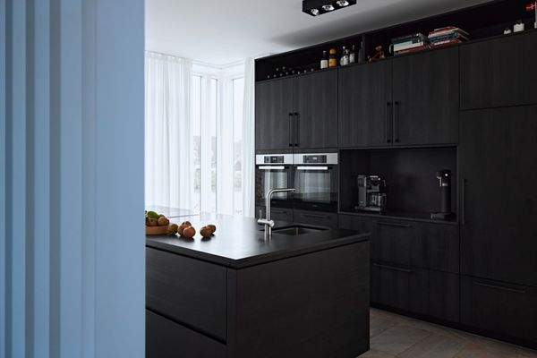 Küche mit Einbauküche