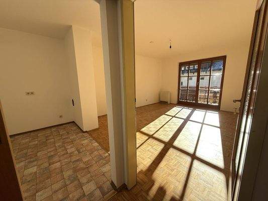 Wohnraum mit angeschlossener Küche