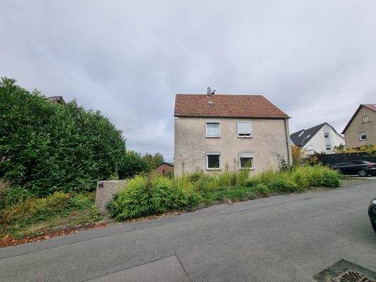 Altimmobilie zum Abriss.jpg