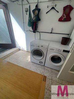  Waschmaschine und Trockner 