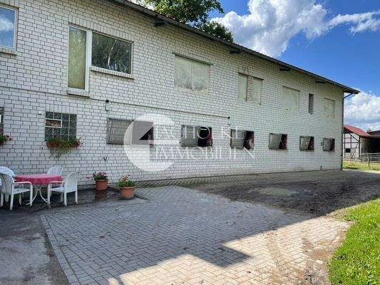 382.Stall.Außenboxen