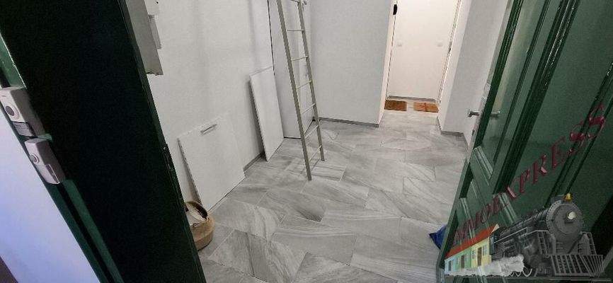 20250904_120825_resized