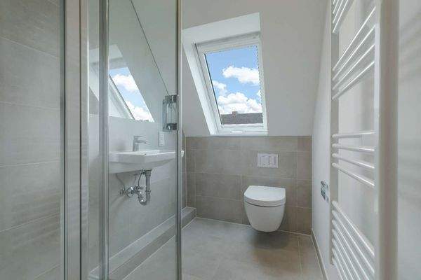 Badezimmer Ansicht 2