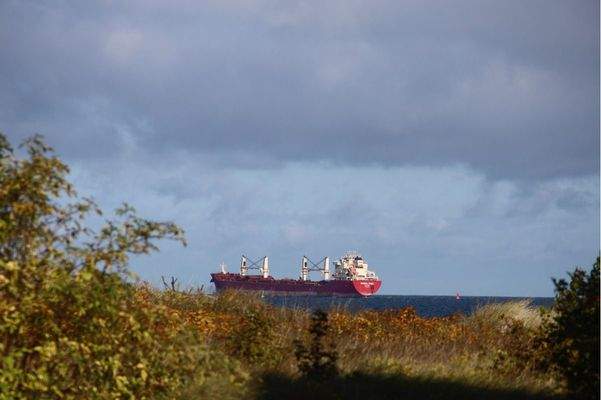 Nordost-Balkon mit Dünenblick und Sicht auf die Ostsee