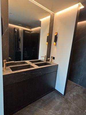 Elegantes Badezimmer