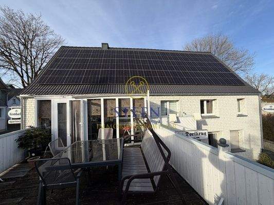 Blick auf das Haus von der Terrasse