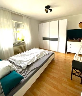 Schlafzimmer 2 ZKB im OG