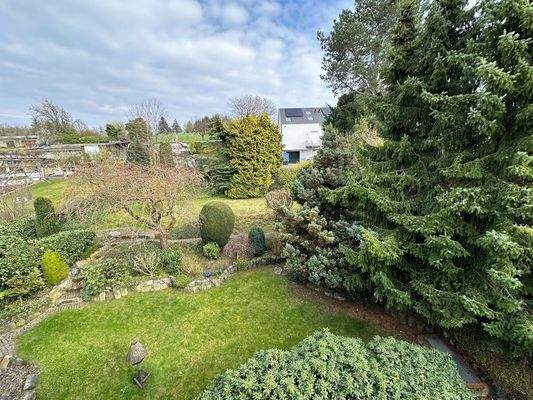 ... mit Blick ins Grüne 