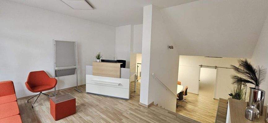 freundlicher Eingangsbereich