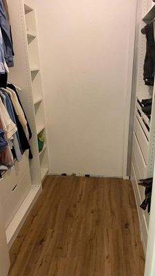 begehbarer Kleiderschrank