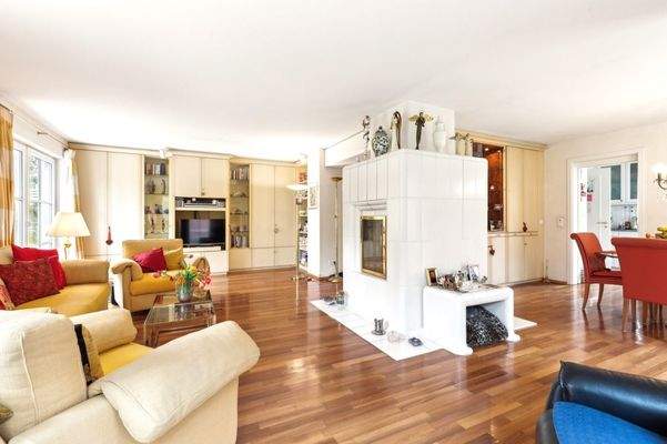 Wohnbereich mit Kamin