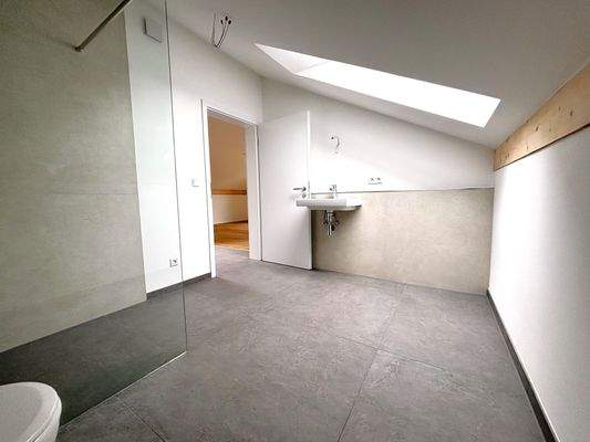 Duschbad Dachgeschoss