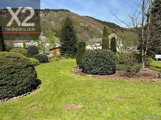 Blick von der Terasse i den Park