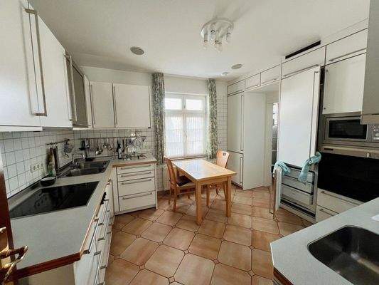 Haus-Lollar-Küche EG rechts