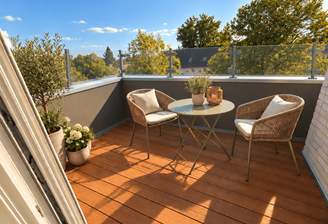 Dachterrasse (KI-bearbeitet)