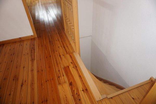 Treppe zum Spitzboden