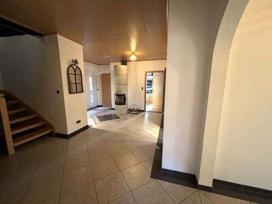 Flur mit Treppe  zum Dachboden