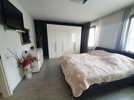 Elternschlafzimmer, 1.OG