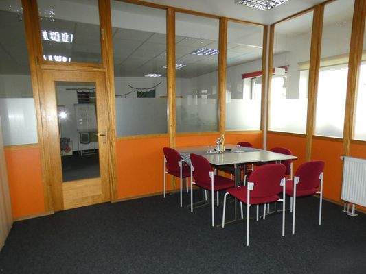 Büro/Besprechung 1