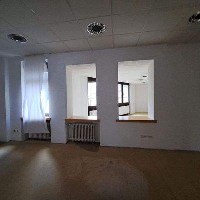 Verkaufsraum - hinterer Bereich