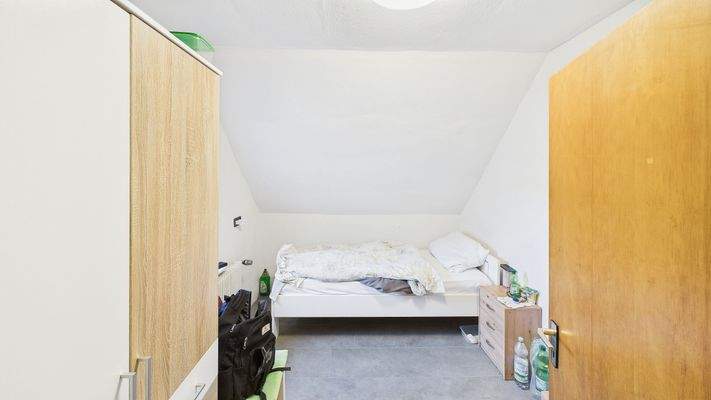 CAM03143G0-PR0192-STILL009