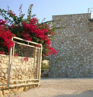 MIT VIDEO! Kreta, Plaka: Villa mit traditionellen Elementen und Meerblick zu verkaufen