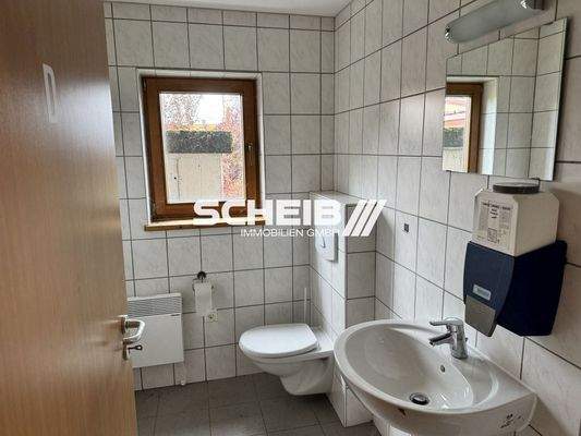 sanitäre Anlagen vorhanden