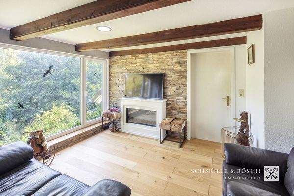 Ein Panoramafenster im Dachgeschoss