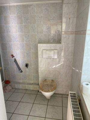 02D24B50-2111-42E2-B3D2-E5450AB3ADEA