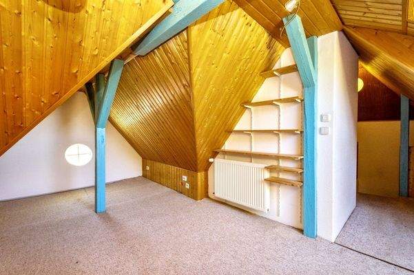 Wohnlich ausgebauter Spitzoden