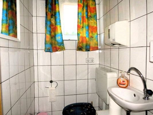 Gäste-WC im Nebengebäude