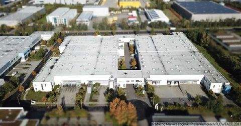 Großbeeren Halle, Großbeeren Hallenfläche