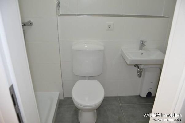 Dusche WC Waschbecken