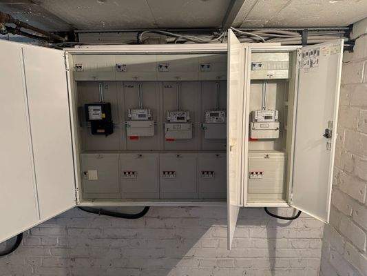 Stromzähler Wohnungen im Keller