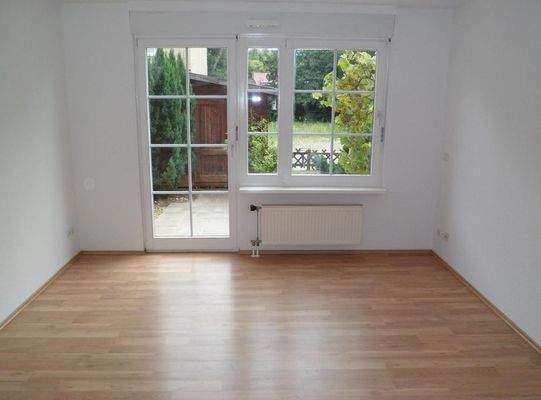 Wohnzimmer mit Terrasse